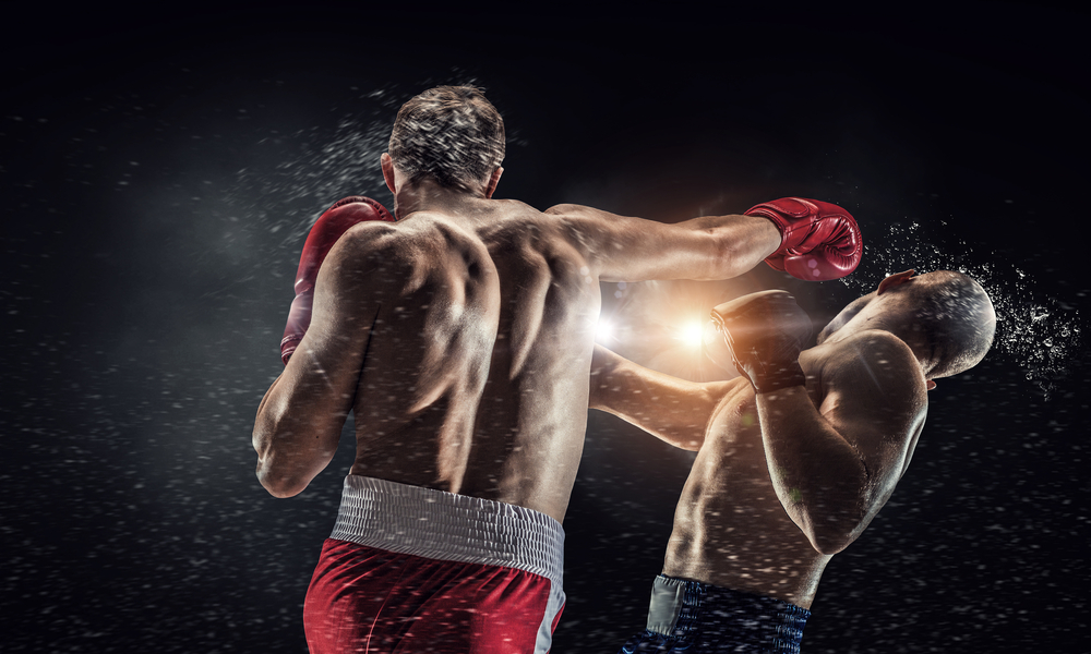 Boxeador acerta adversário