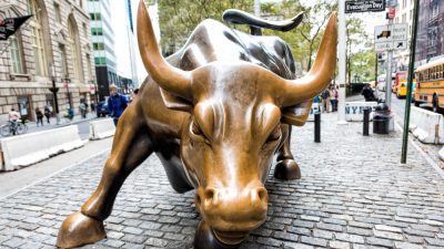 Touro símbolo do mercado financeiro em Nova York