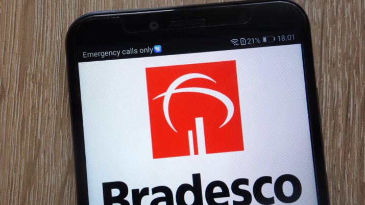 Bradesco na tela do celular