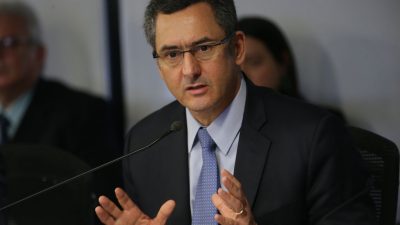 Eduardo Guardia, ministro da Fazenda