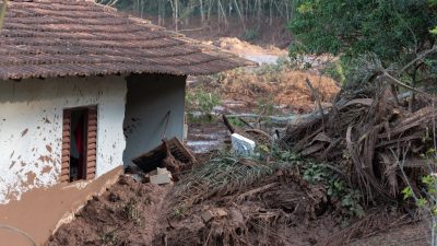Destroços após acidentes em Brumadinho