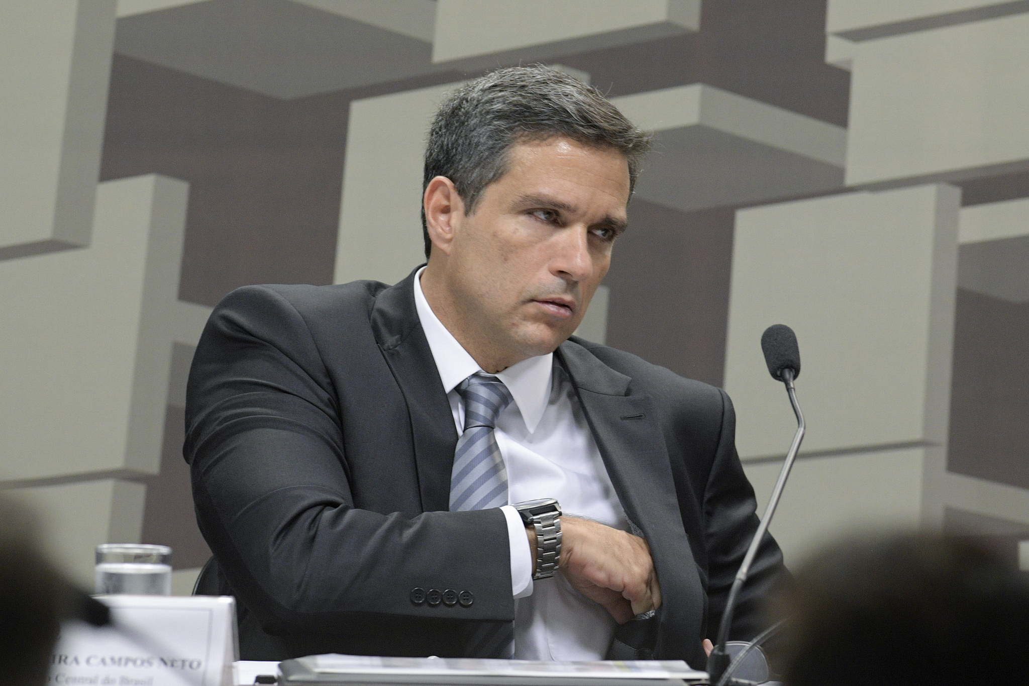 Presidente do Banco Central, Roberto Campos Neto, em audiência na CAE.