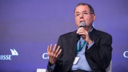 Stuhlberger aposta que dólar continuará caindo, mas alerta para risco fiscal nos EUA: ‘fim do excepcionalismo norte-americano’
