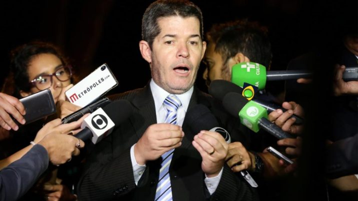 Delegado Waldir, PSL
