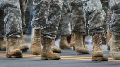 Militares