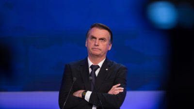 jair Bolsonaro, emburrado