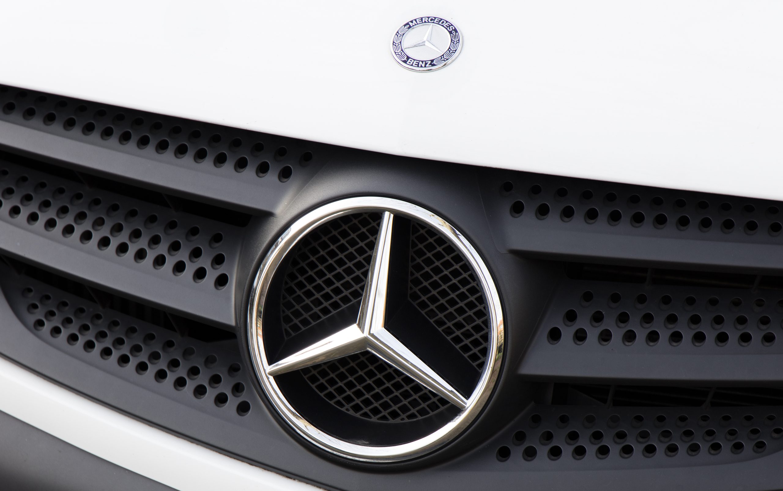 símbolo Mercedes-Benz