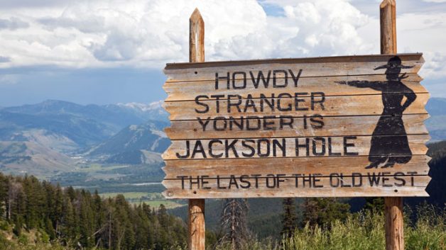 Bolsas aguardam início da reunião de Jackson Hole e bolsas recuam em compasso de espera