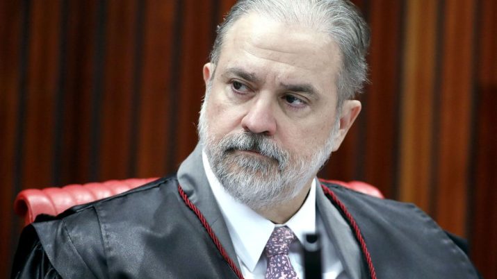 Augusto Aras durante sessão plenária do TSE, em abril de 2019.