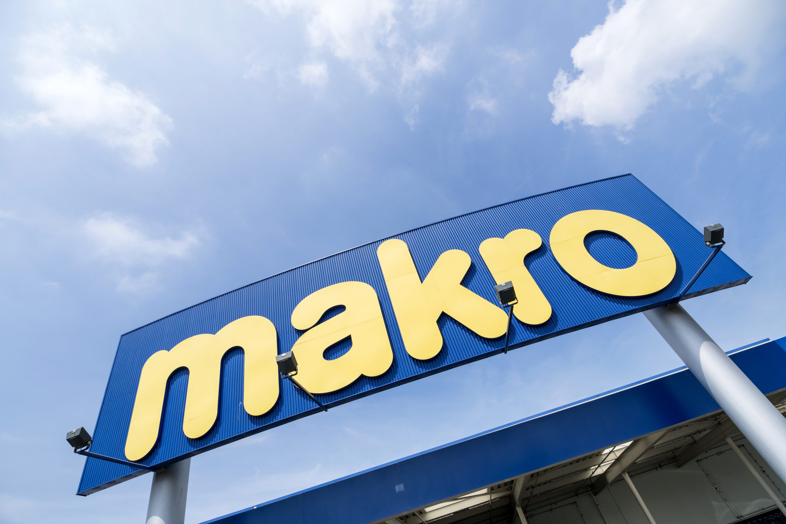Makro