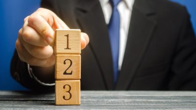 1 2 3 blocos homem negócios