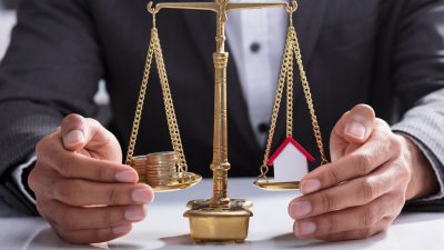 BALANÇA EMPRESÁRIO IMÓVEL OURO
