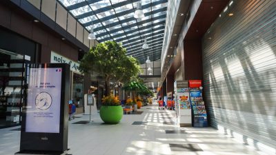 lojas fechada varejo shopping