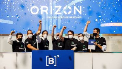 Executivos da Orizon (ORVR3) na estreia das ações na B3