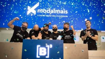 Tradicional vento com toque de campainha de abertura do pregão marcou a oferta pública do Banco Modal