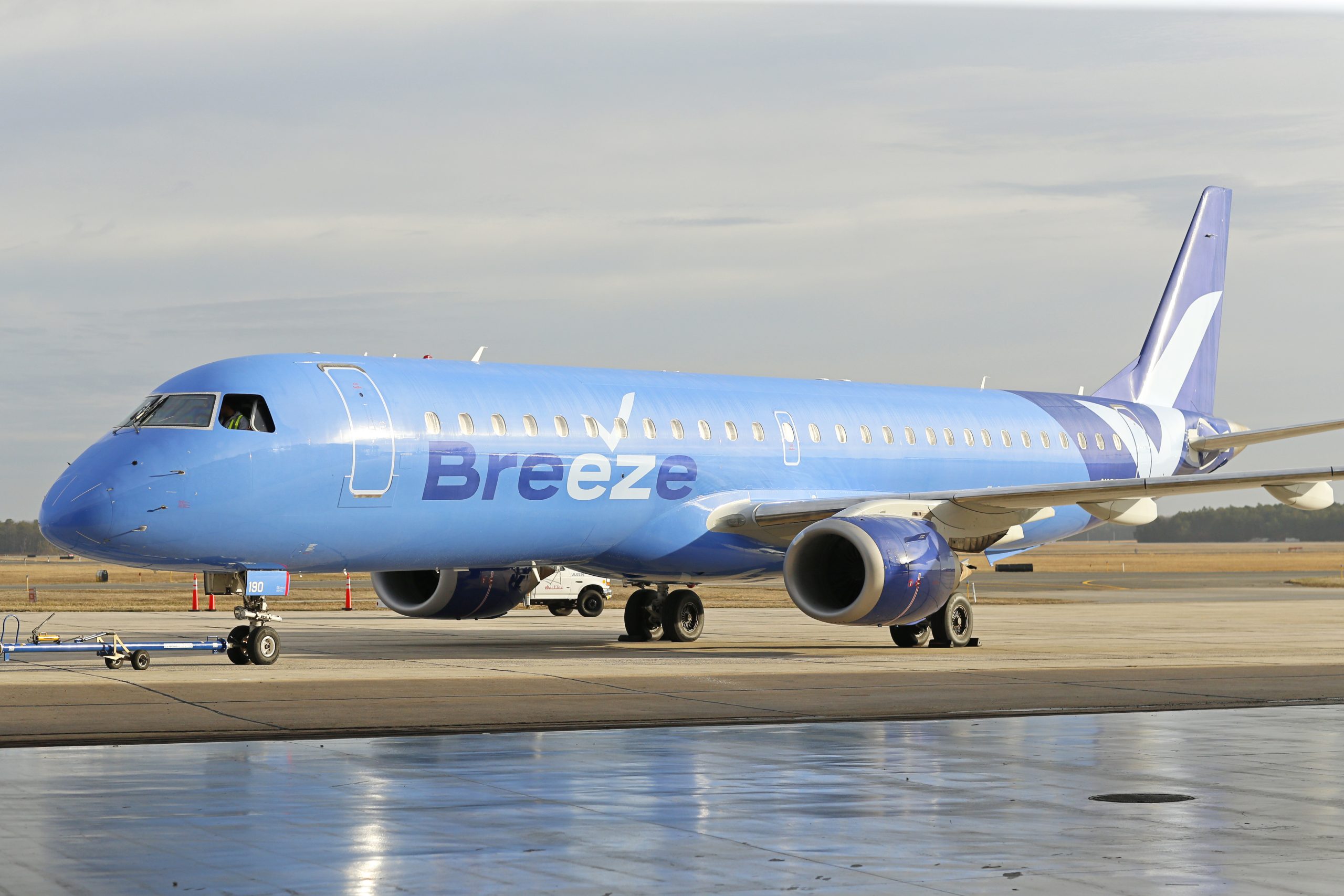 Embraer Breeze Airways