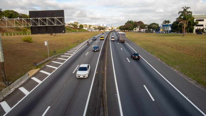 Rodovia Presidente Dutra, administrada pela CCR