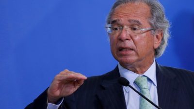 Ministro Paulo Guedes em coletiva de imprensa