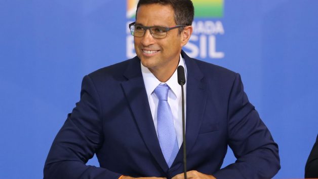 Presidente do Banco Central (BC), Roberto Campos Neto, discursa durante cerimonia de sanção da Lei da Autonomia do Banco Central. O BC é responsável pela reunião do Copom que define a Selic, a taxa básica de juros da economia
