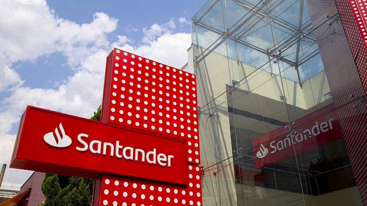 Agência do Santander Brasil; banco chega a acordo com fundo imobiliário