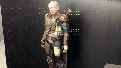 Estátua do ministro Paulo Guedes na sede do TC - Traders Club