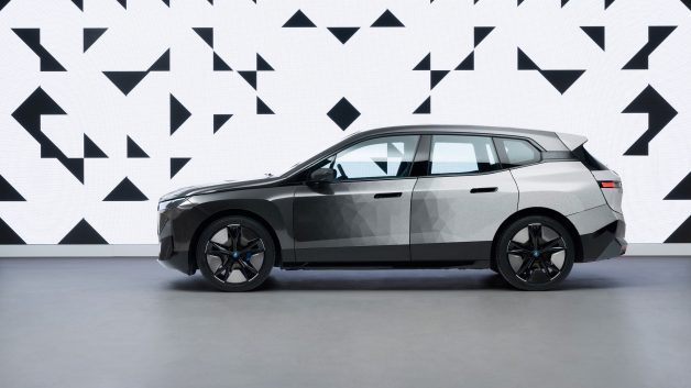 BMW muda de cor