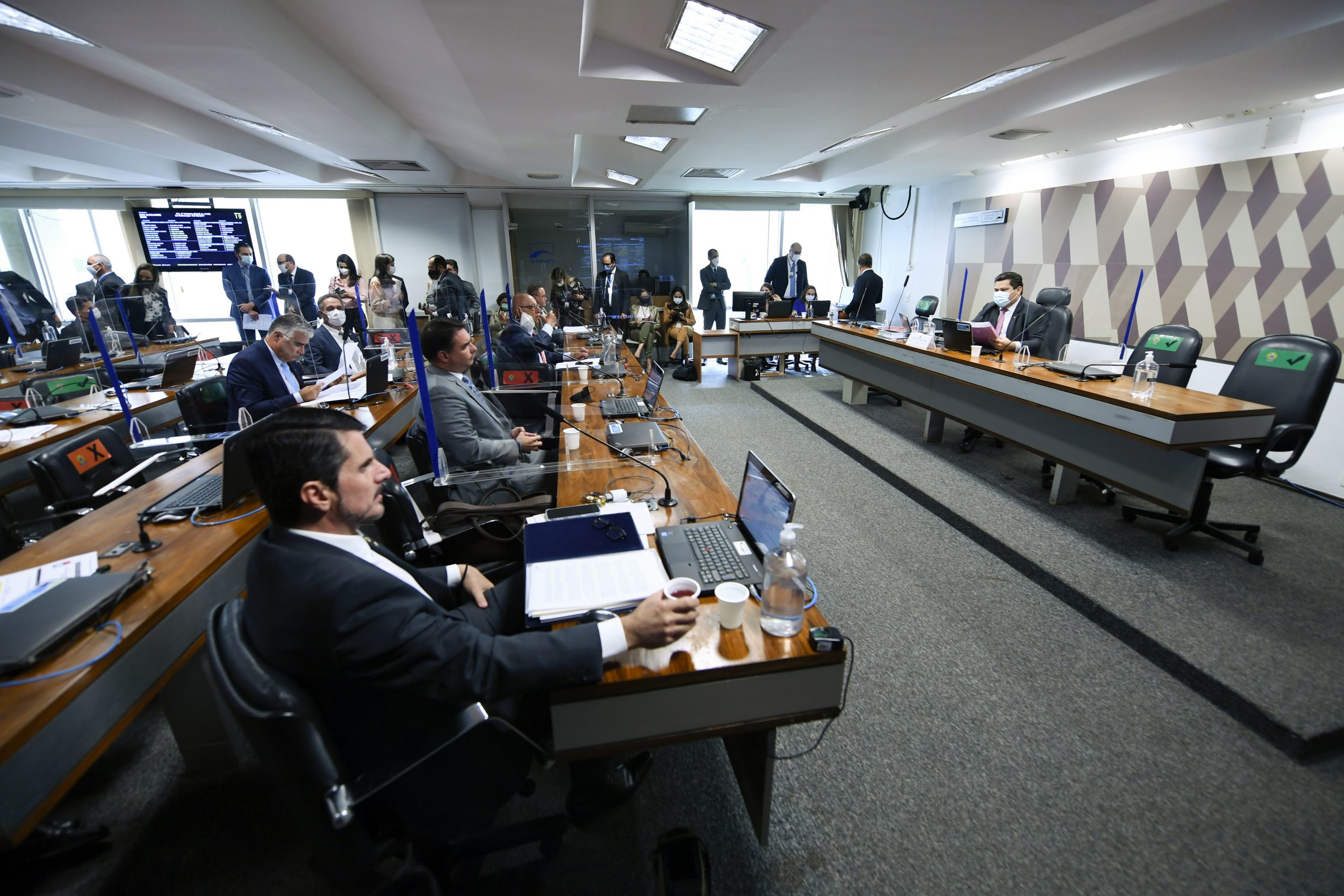 Comissão de Constituição, Justiça e Cidadania (CCJ) realiza reunião semipresencial no dia 23 de fevereiro