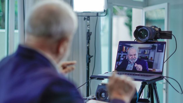 Lula conversa com a Rede de Rádios RDR do Paraná