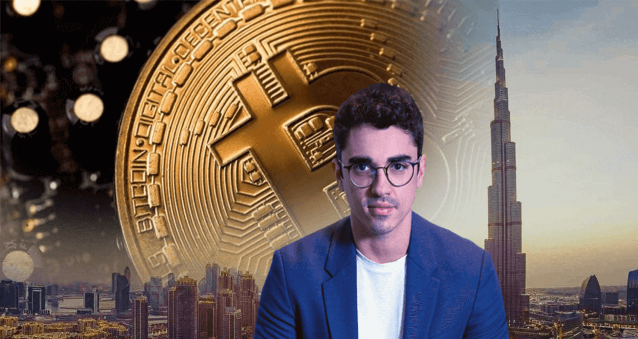 vinicius bazan com um bitcoin atrás, falando sobre criptomoedas