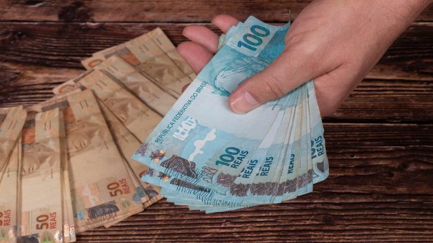 notas de 50 e de 100