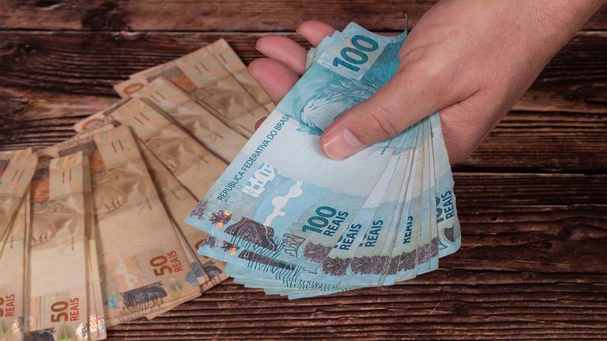 notas de 50 e de 100