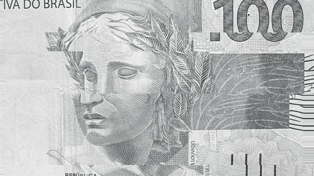 Bolsa aguarda inflação local mais branda