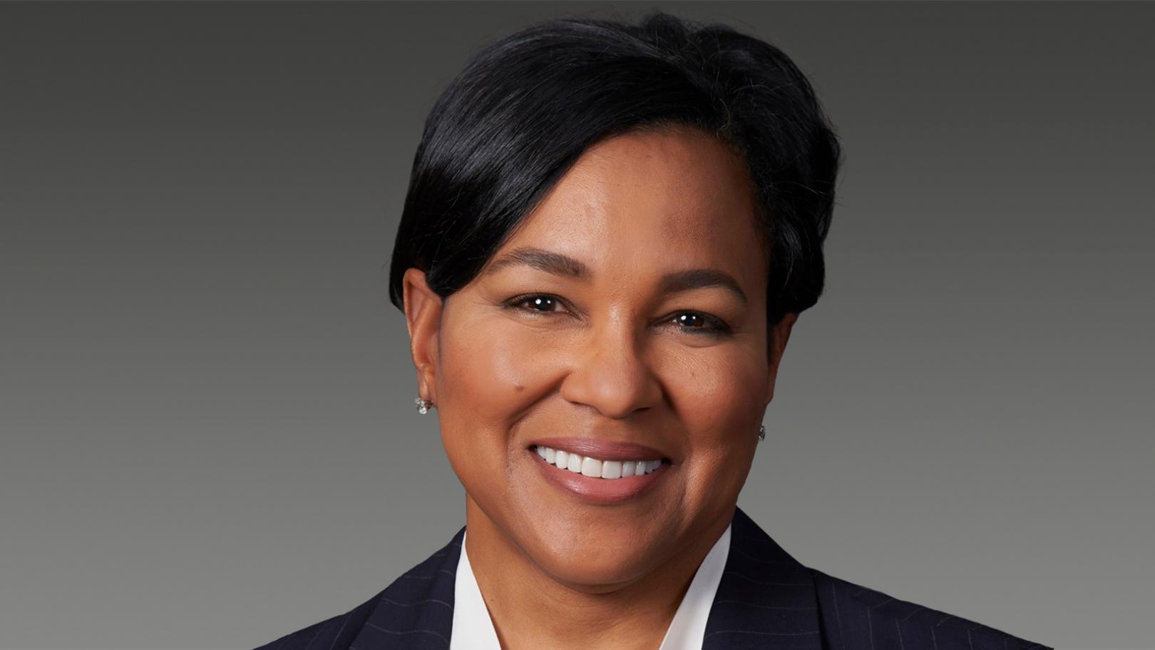 Rosalind Brewer, CEO da Walgreens e mulher mais bem paga do mundo