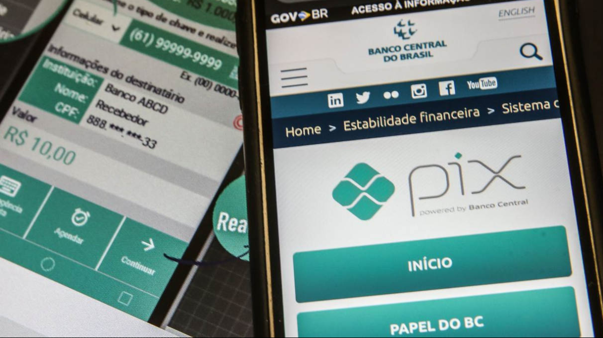 Tela de celular com sistema do Pix do Banco Central