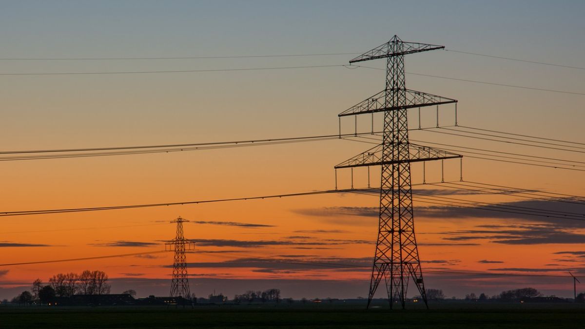 Torre de transmissão de energia elétrica setor elétrico lula mp