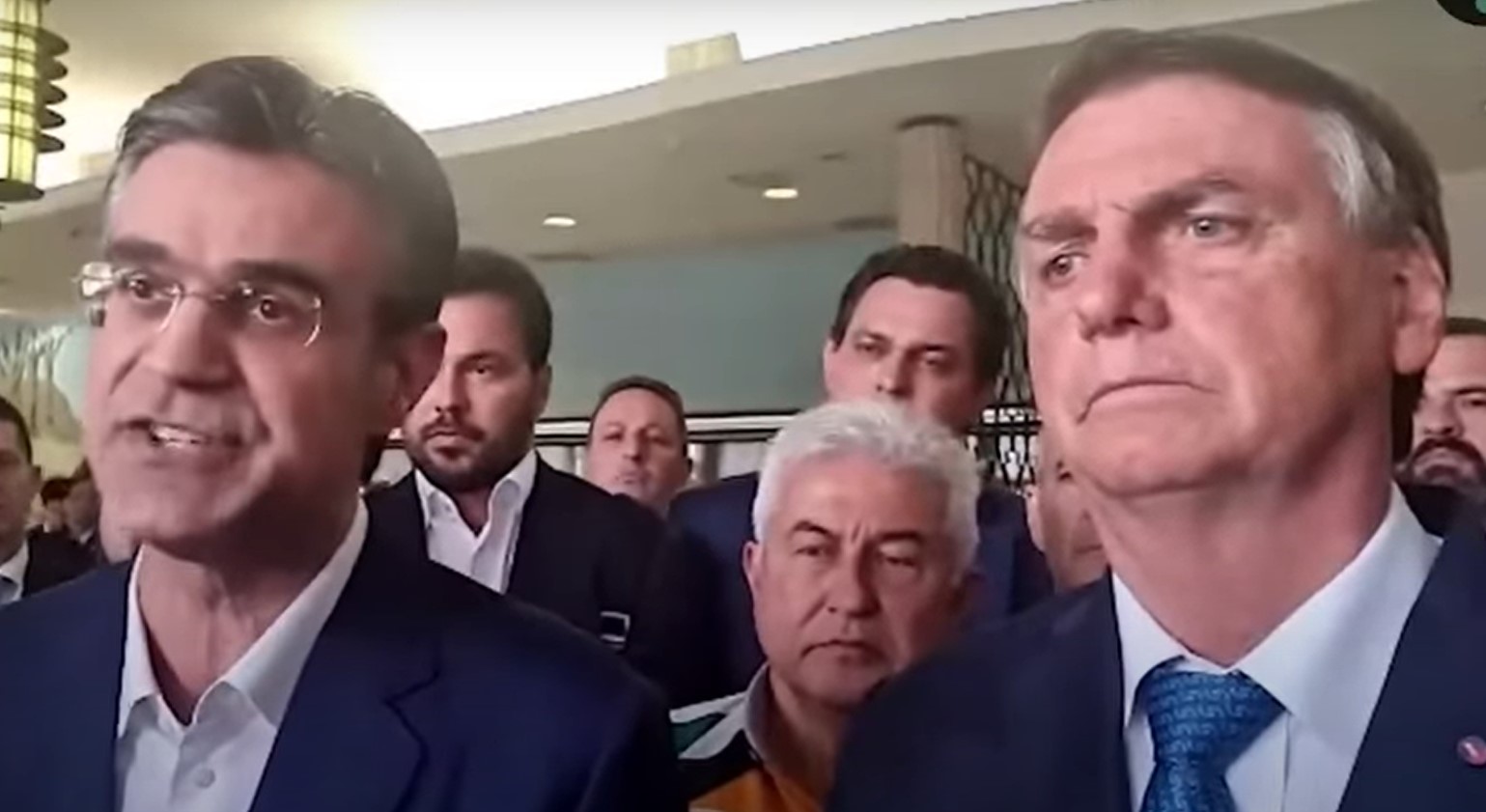Rodrigo Garcia, governador de São Paulo (PSDB), e o presidente Jair Bolsonaro (PL)