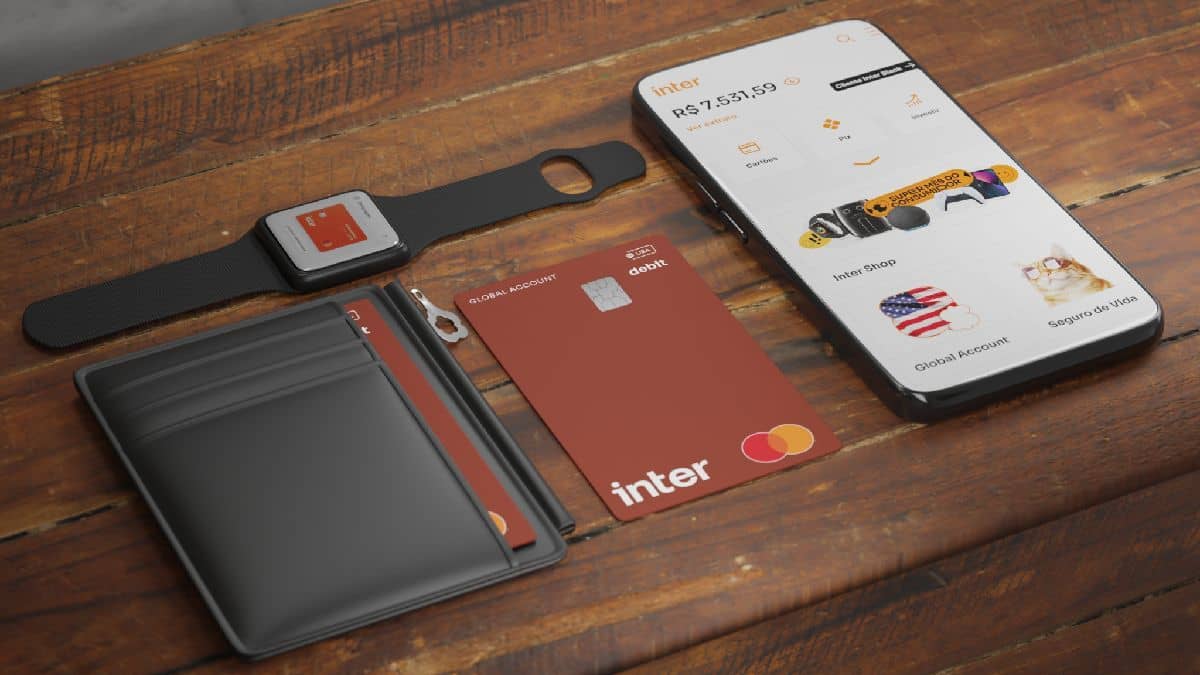 Cartão físico da Inter Global Account, conta em dólar do Inter