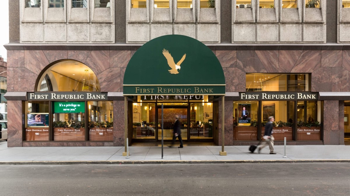 First Republic Bank / Bitcoin sobe com crise nos bancos