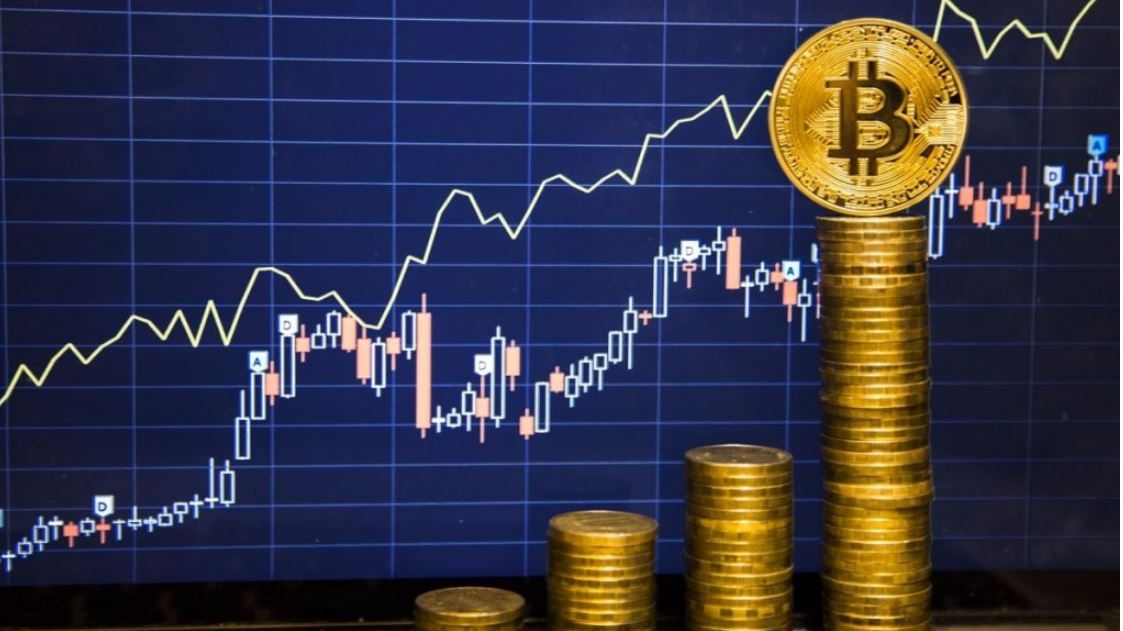 Bitcoin (BTC) e gráfico com cotações criptomoedas