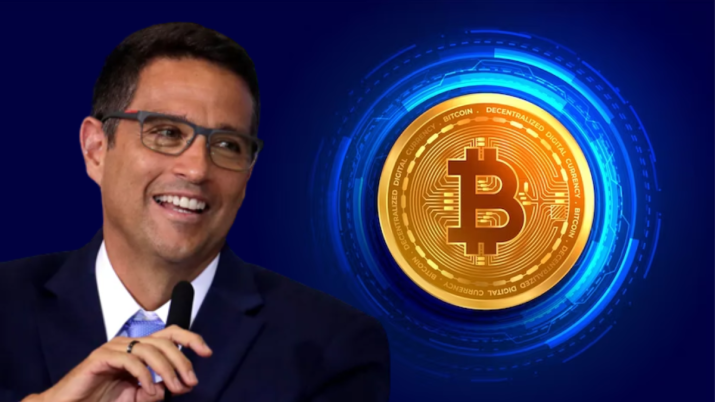 Montagem de Campos Neto com um Bitcoin ao fundo