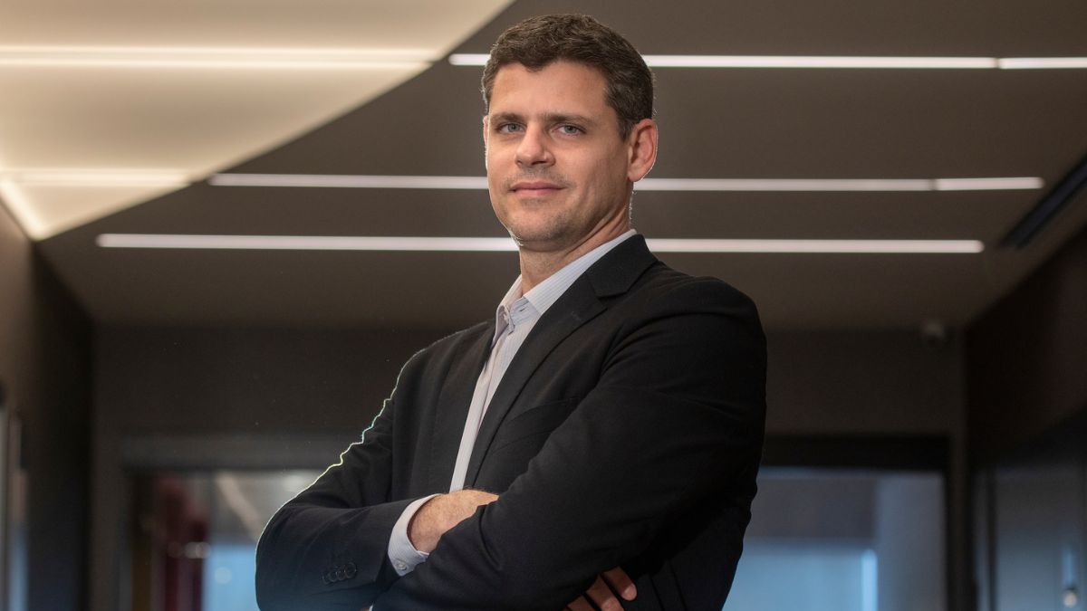 Bruno Funchal, CEO da Bradesco Asset, fala sobre apostas da gestora para bolsa brasileira, dólar e juros.