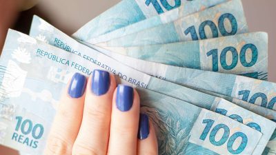 maior salário dinheiro atividade renda extra ações