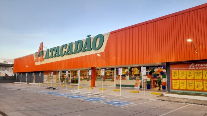 Fachada de loja Atacadão, do Carrefour (CRFB3).