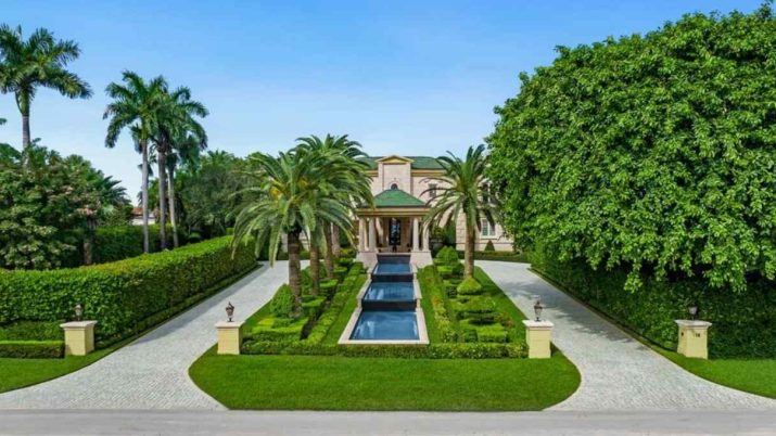 A mansão, localizada em Indian Creek Village, uma ilha privada de Miami, custou US$ 79 milhões ao empresário