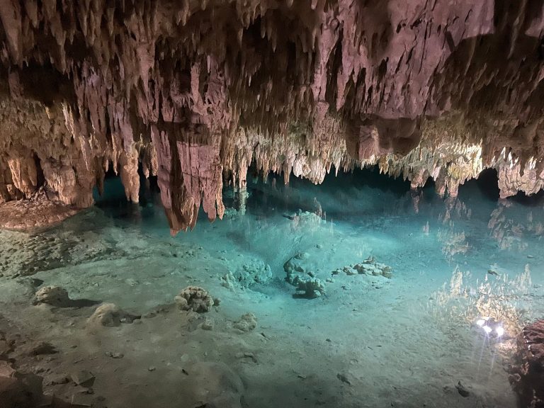Sac Actun, um dos sistemas de cenotes mais interessantes da Riviera Maya