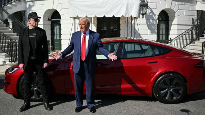 Ações da Tesla (TSLA34) sobem depois de Elon Musk anunciar que vai diminuir o tempo dedicado ao trabalho no governo Trump. Entenda por que isso acontece