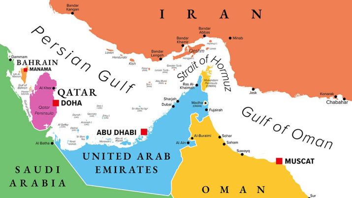 Mapa mostra a localização do Estreito de Ormuz, que fica entre o Irã e Omã