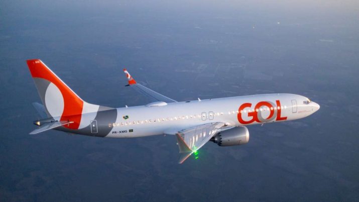 Foto de aeronave da GOL (GOLL4) adesivada com o logo atual da empresa