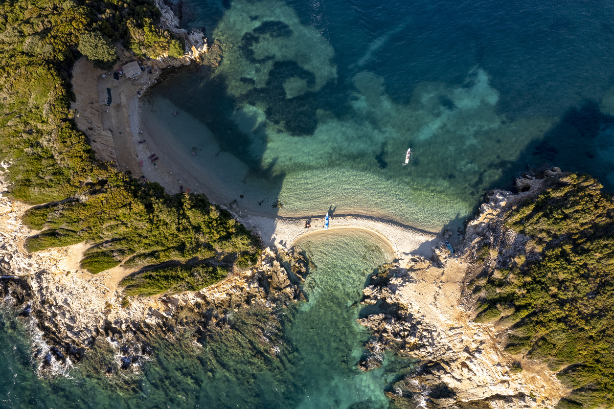 Ksamil, na riviera albanesa
