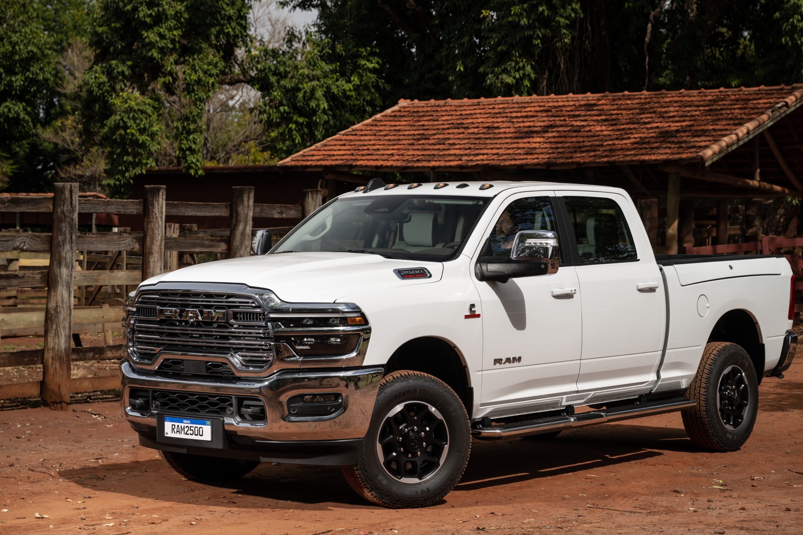 Nova Ram 2500 Laramie